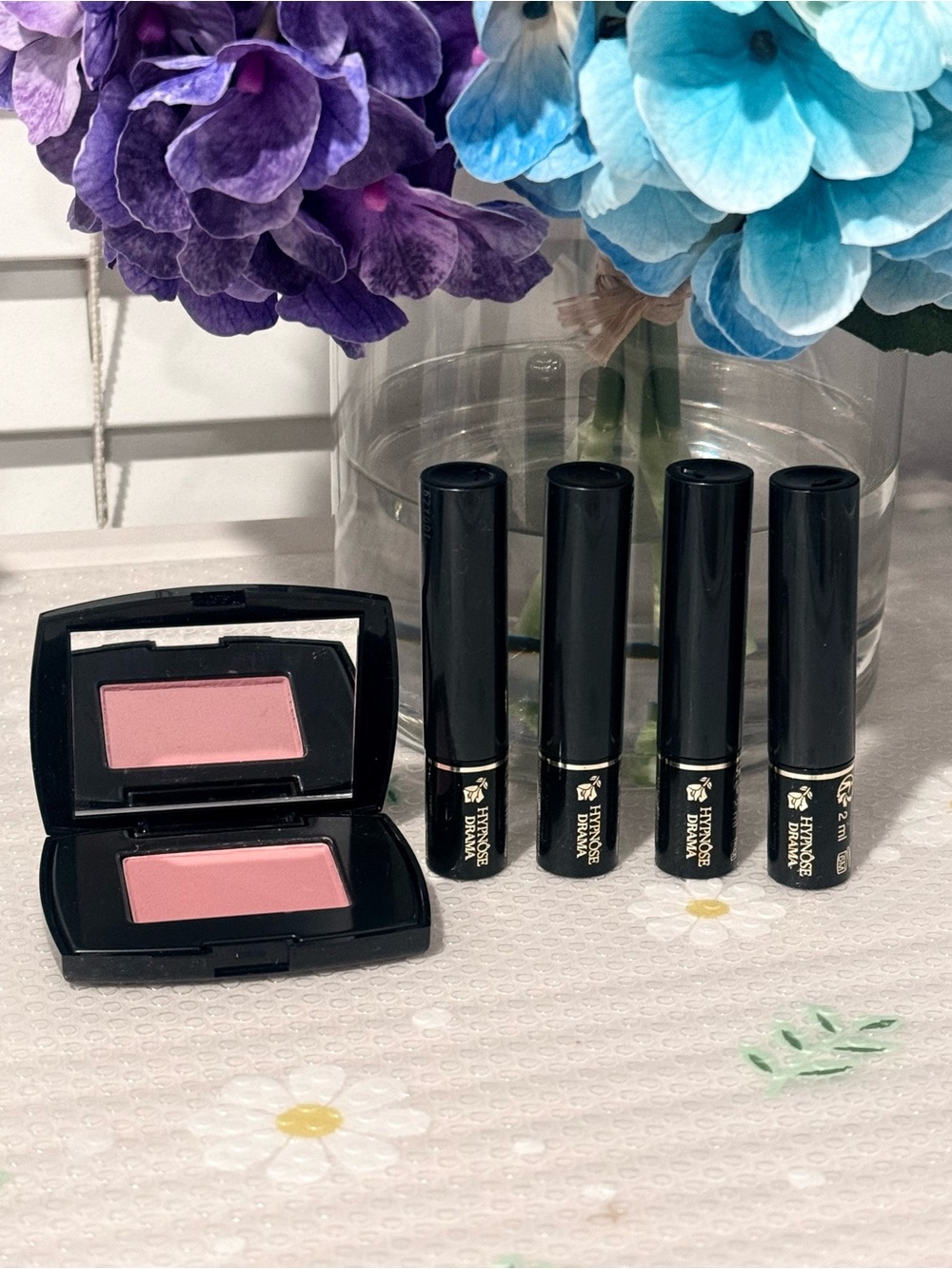 Lancôme Hypnôse Volumizing Mascara Set
#01 Excessive Black & Soft Rose Blush